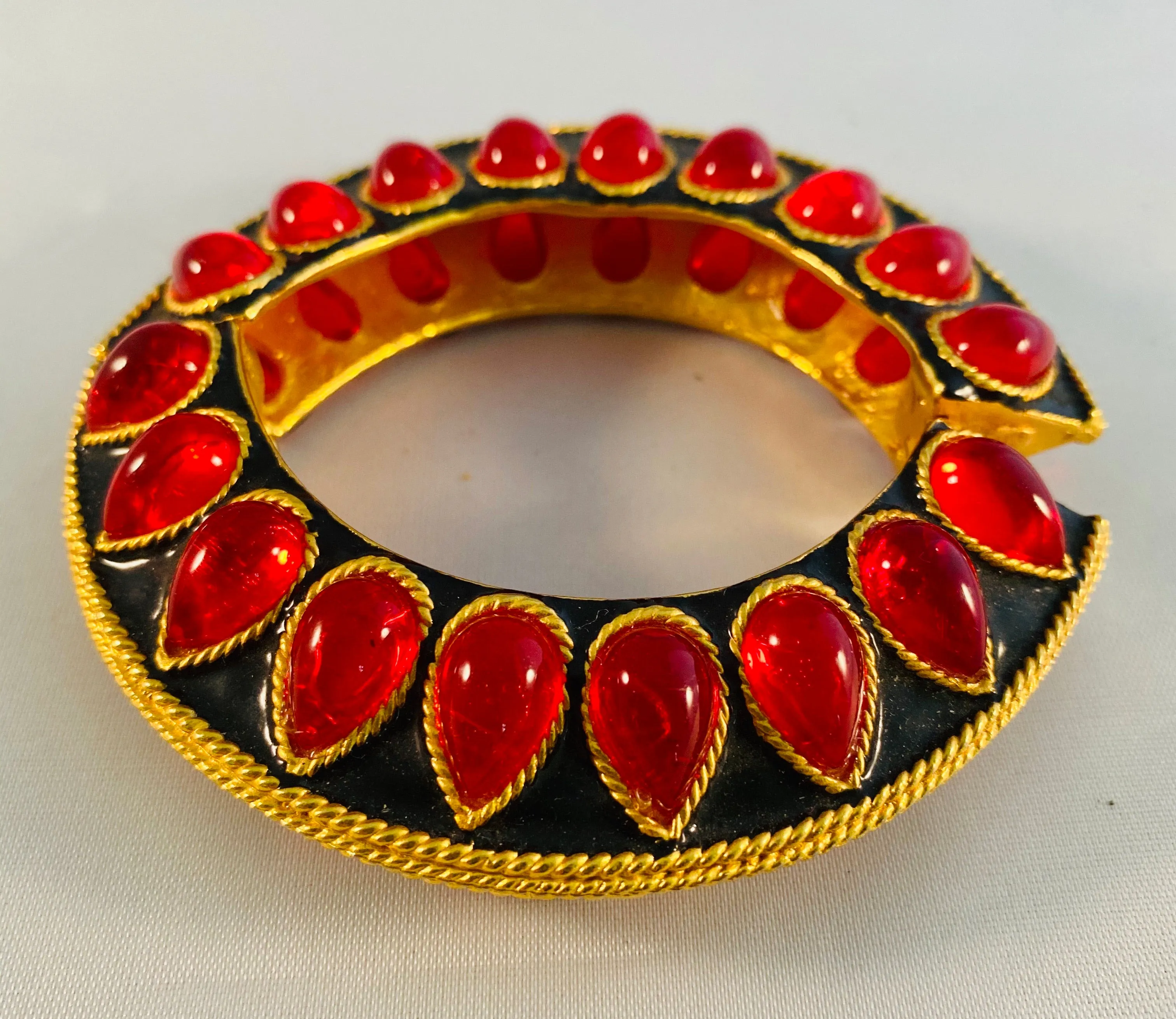 Chic Bracelet by Kenneth Jay Lane