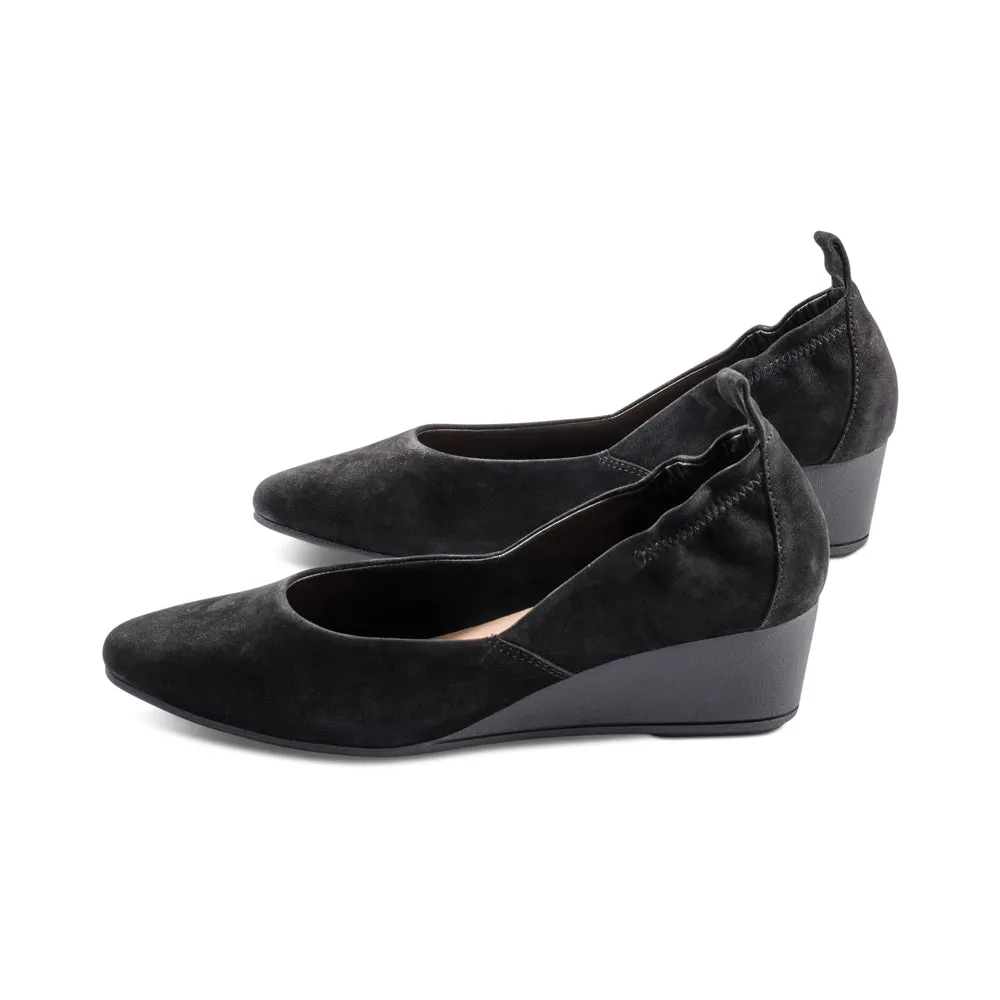 Etta Black Suede F23