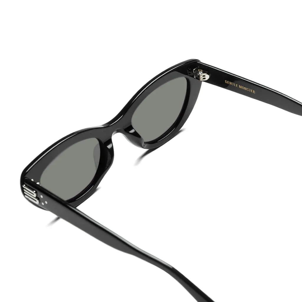 Black SL 552 Cat Eye Sunglasses