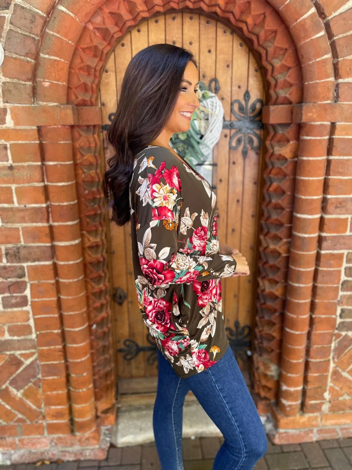 *Jenna V Neck Floral Top