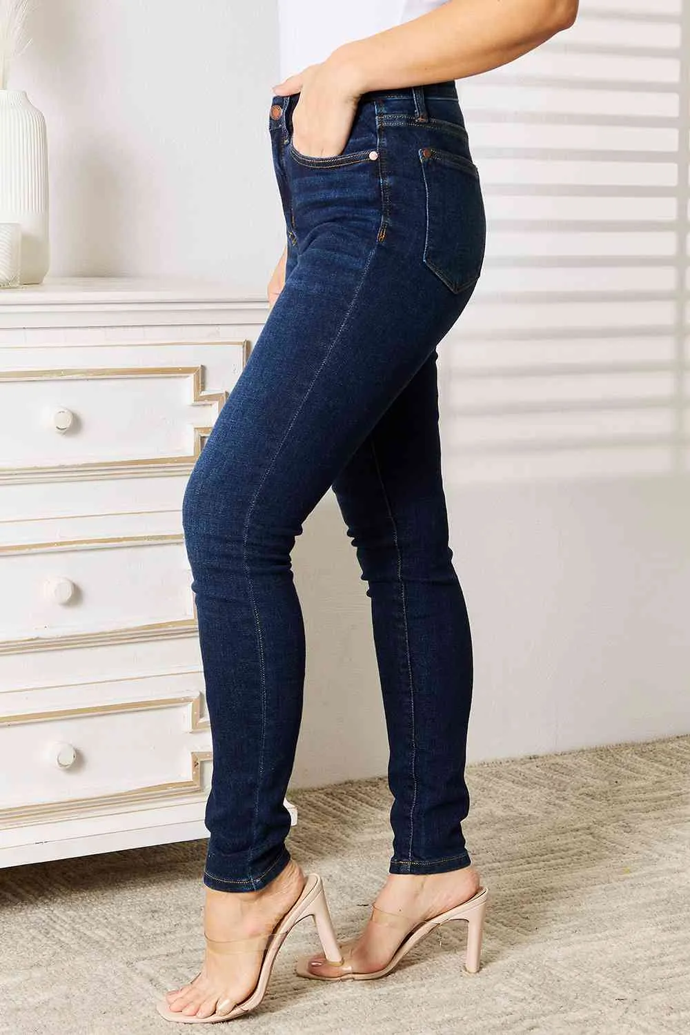 Judy Blue Full Size Skinny Jeans Pockets