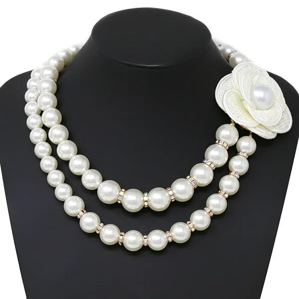 Flower Detail Pearl Beaded Layered Necklace