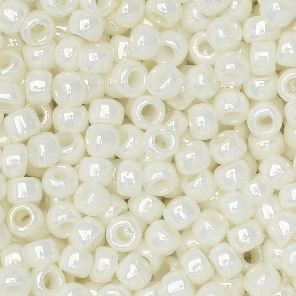 Toho Seed Beads Round 8/0 #122 Opaque Lustered Navajo White 8g