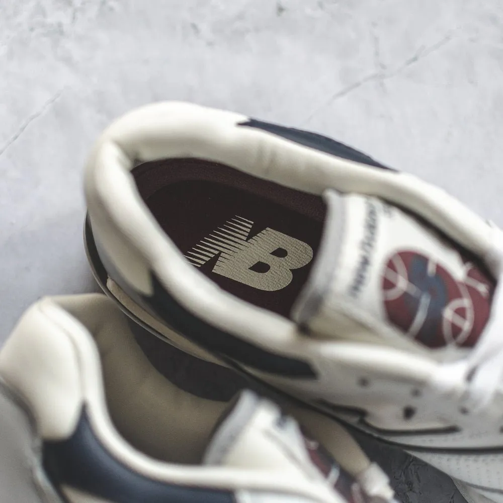 New Balance 550 White Burgundy Navy