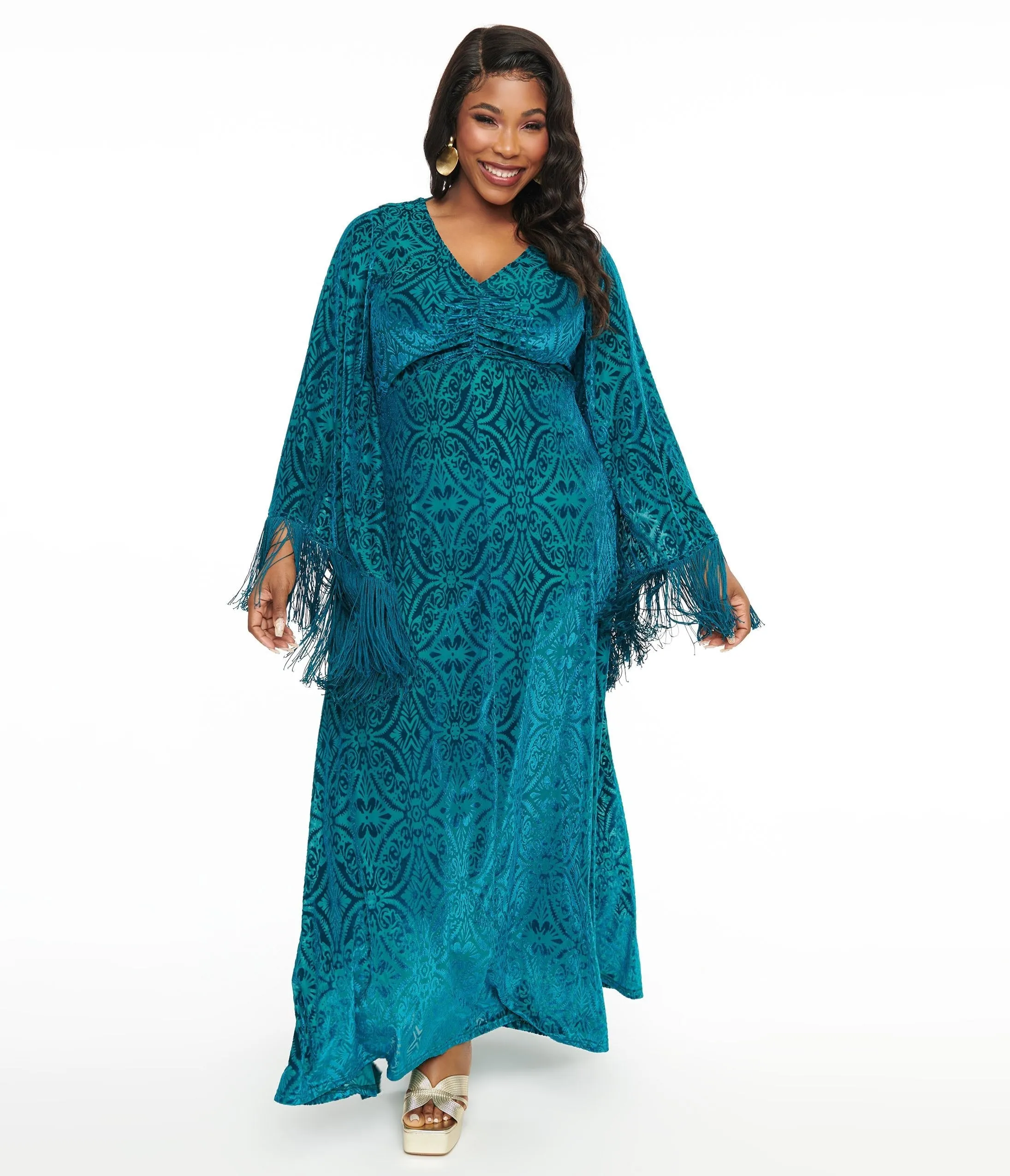 Fashion-Forward Plus Size Teal Floral Fringe Sleeve Maxi Dress