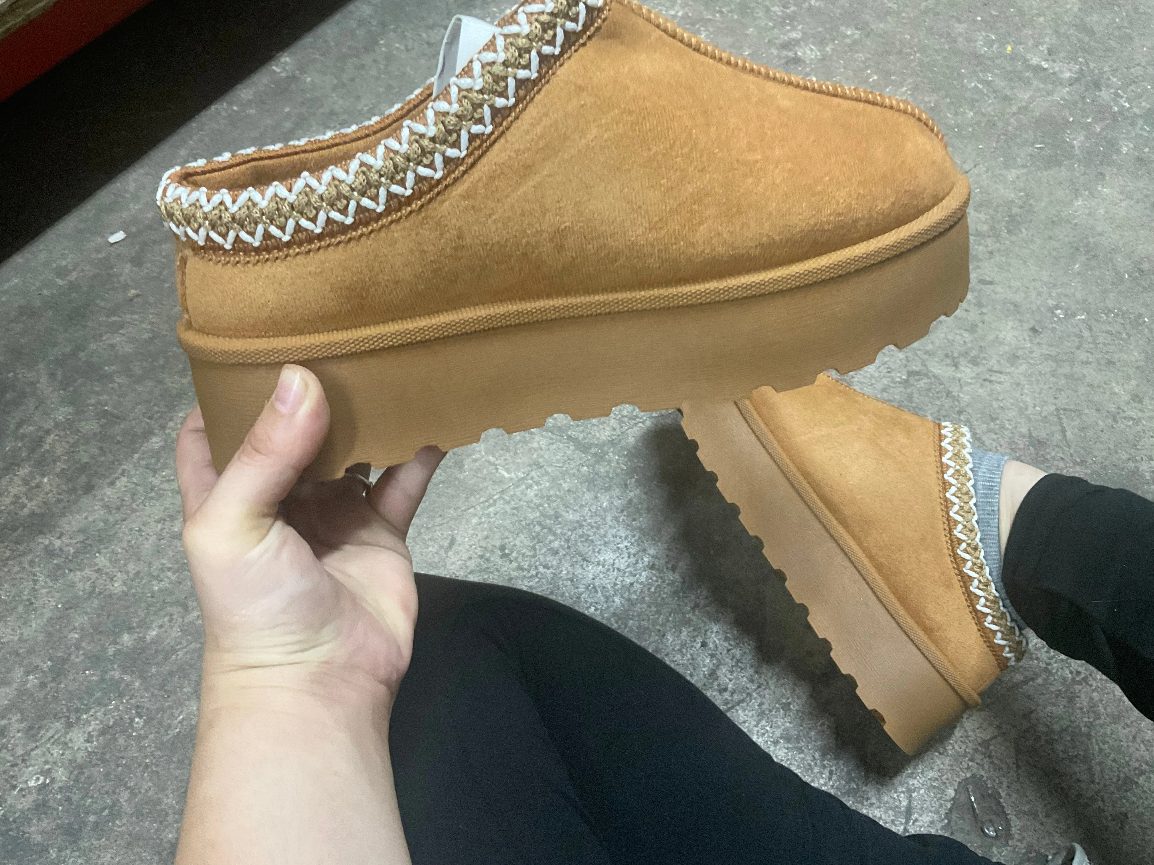 TENI PLATFORM SHOES TAN