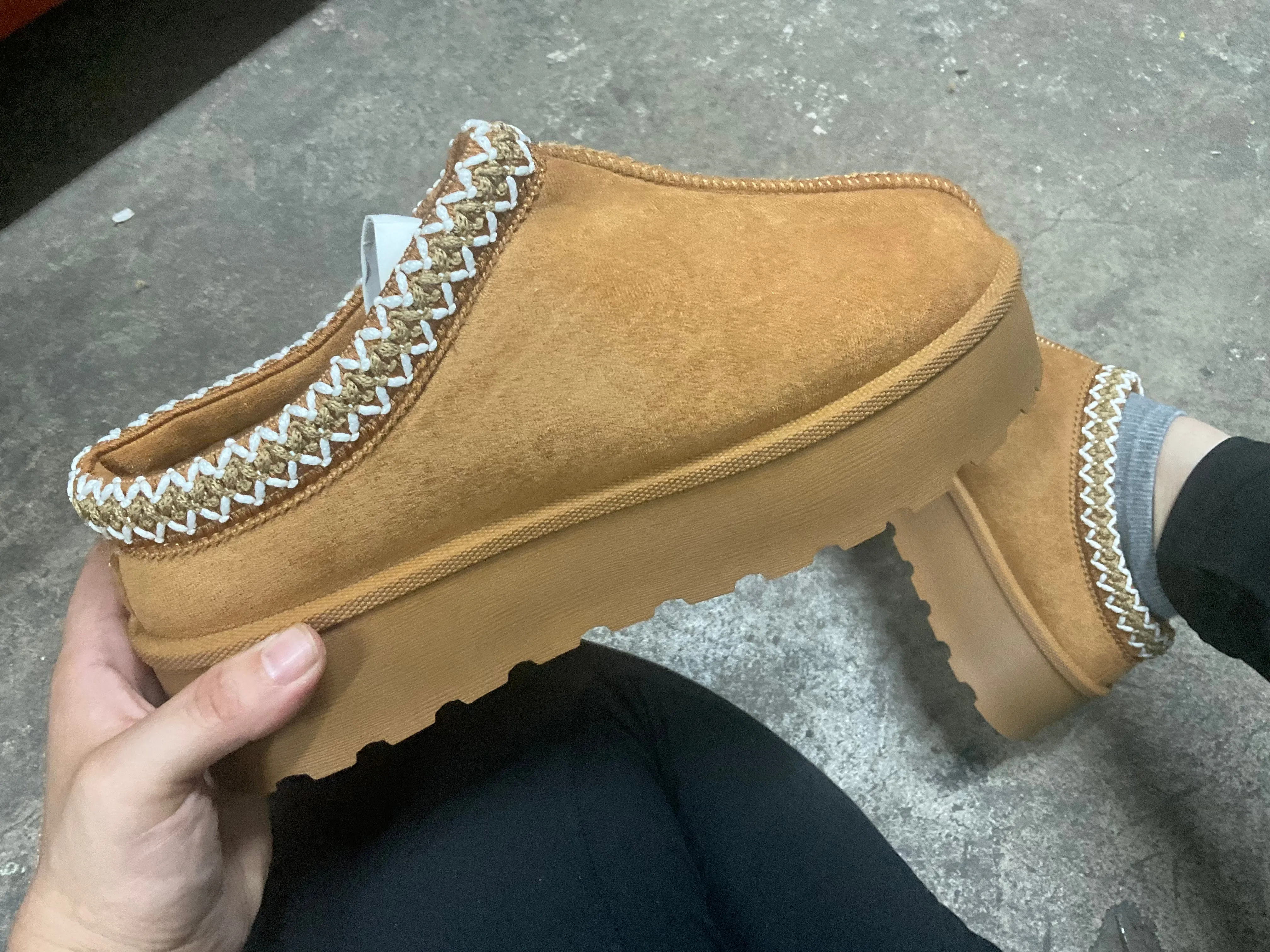 TENI PLATFORM SHOES TAN