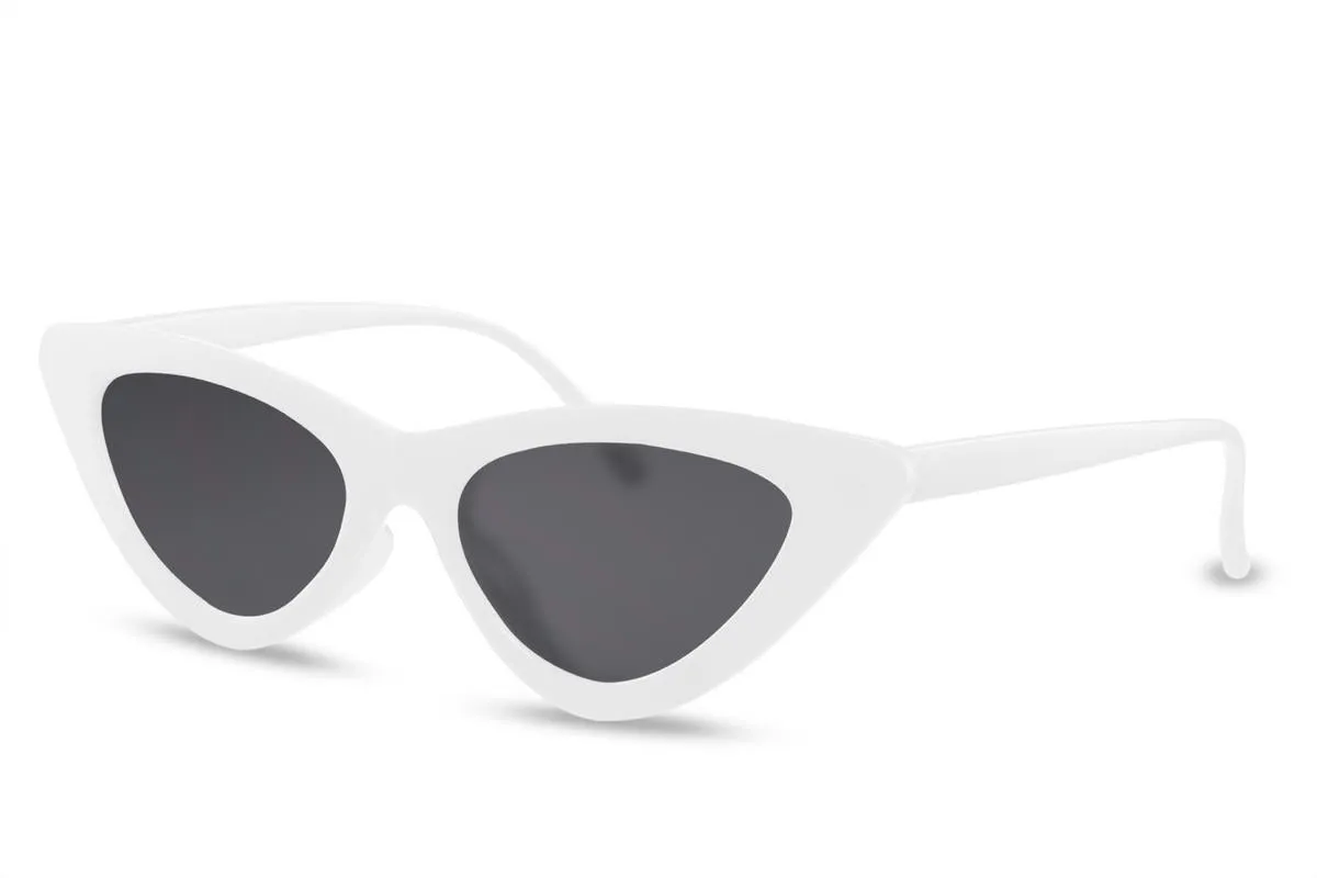 Chic Cat Eye Sunglasses Set in White